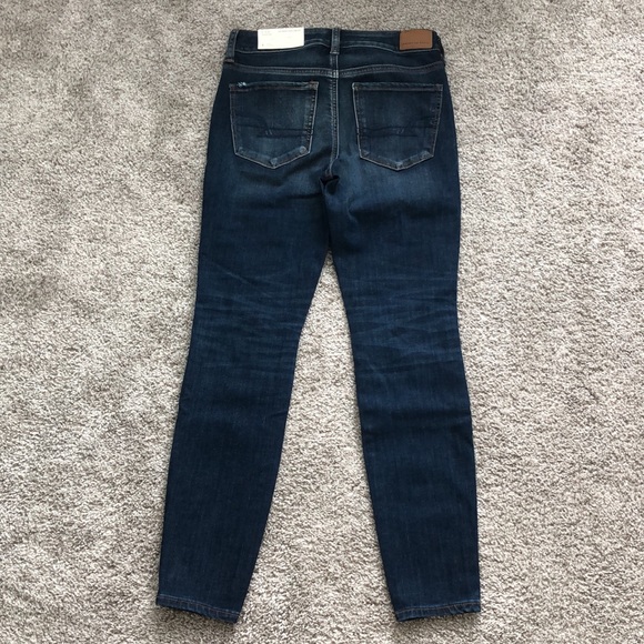 *SOLD* NWT American Eagle Hi-Rise Jeggings - Picture 5 of 6